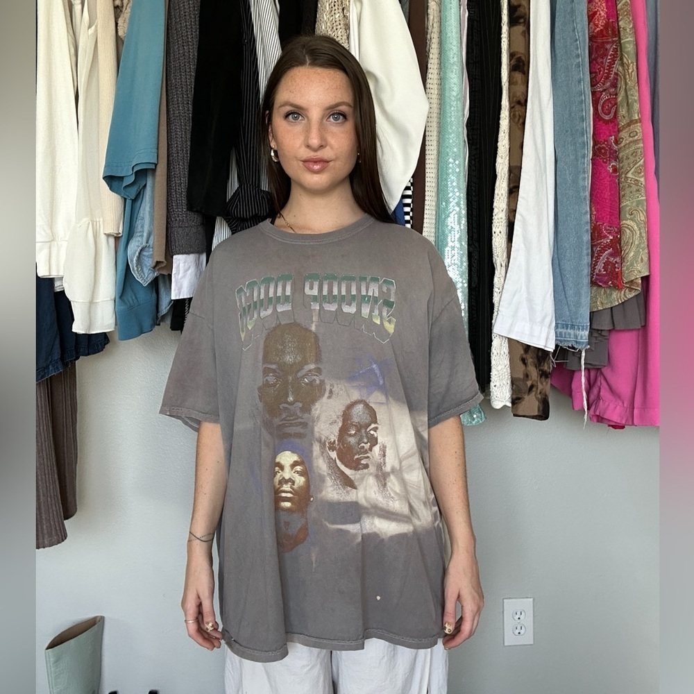 Snoop Dogg Graphic Tee - Picture 2 of 5